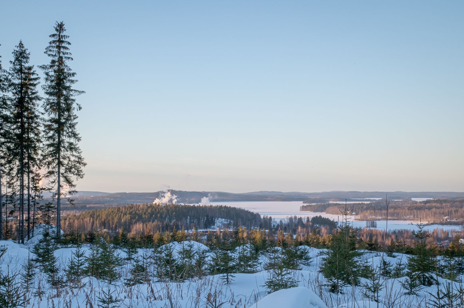 Kirppuvuoren maisemat järvelle