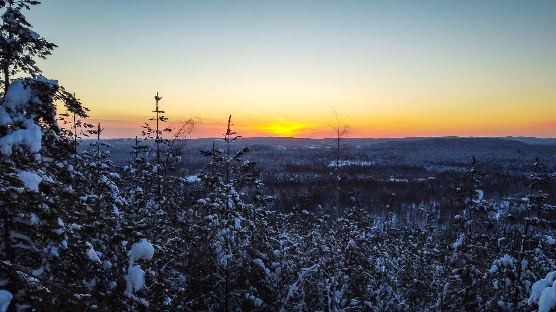 Kuva Tärttämäen näköalakallion maisemista